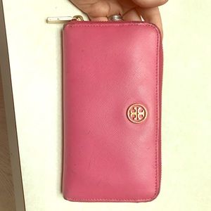 Tory Burch Robinson Continental wallet